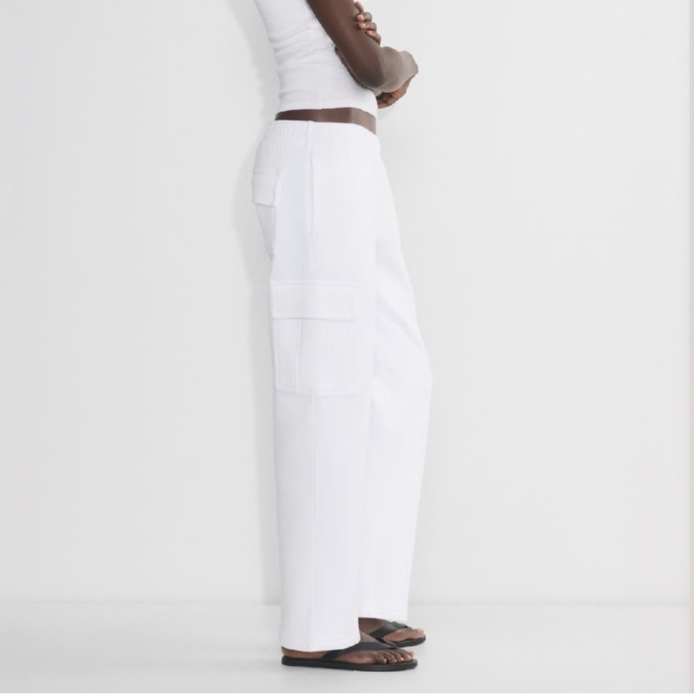 Aritzia white sweatfleece cargo pants Size XXS #cargo #sweatpants
